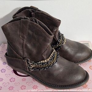 Candie's Girl 3 Brown Combat Moto Ankle Boots Chains Zipper